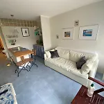 Le Lys D'or Piscine Terrasse Wiffi Apartment *