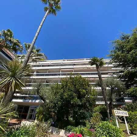 Le Lys D'or Piscine Terrasse Wiffi *