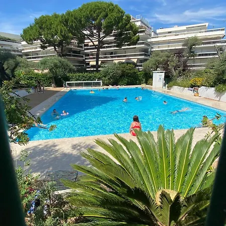 Apartment Le Lys D'or Piscine Terrasse Wiffi *
